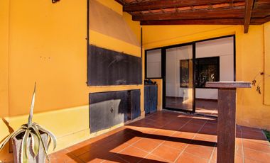 VENTA | Importante Casa de 3 dormitorios en Los Alamos Country Club, Ibarlucea.