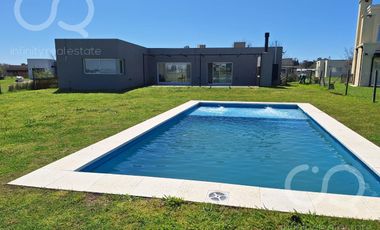 Venta Casa Área 1 San Sebastián Pilar Escobar