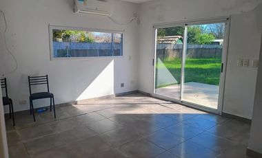 Casa en venta - 3 Dormitorios 2 Baños - General Rodriguez