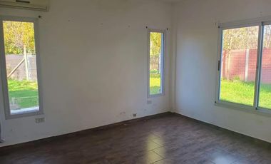 Casa en venta - 3 Dormitorios 2 Baños - General Rodriguez