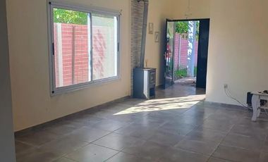 Casa en venta - 3 Dormitorios 2 Baños - General Rodriguez
