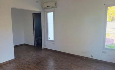 Casa en venta - 3 Dormitorios 2 Baños - General Rodriguez