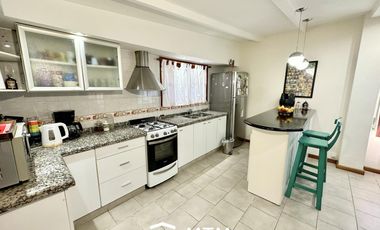 Casa en Venta Granadero Baigorria.