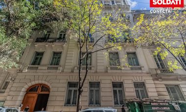 Departamento de 6 dormitorios estilo Frances en Venta - Retiro