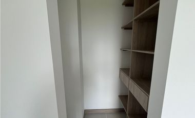 Se Arrienda y/o Vende Apartamento en Colinas de Alcaravanes Marinilla