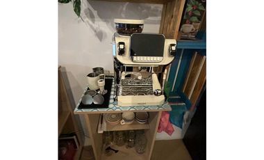 VENDO CAFE 100% MONTADO Y DOTADO