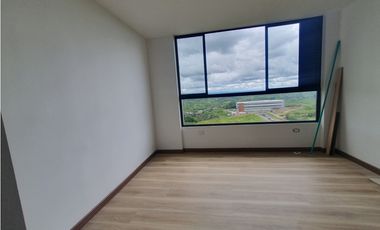 Venta apartamento en cerritos Pereira/ 13 Piso. zona valorizada
