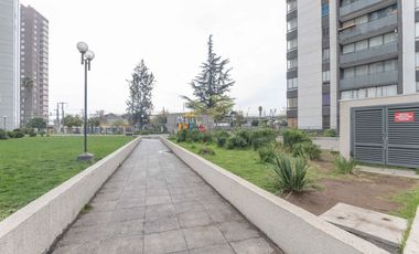 Av Carlos Valdovinos (1 Est ) [637-11]