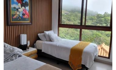 VENTA Y ALQUILER CASA  ALTOS DEL MARIA 1359M2 CON TERRAZA Y PISCINA CV