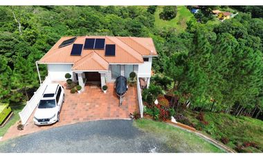 VENTA Y ALQUILER CASA  ALTOS DEL MARIA 1359M2 CON TERRAZA Y PISCINA CV