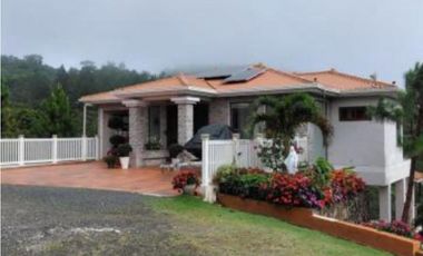 VENTA Y ALQUILER CASA  ALTOS DEL MARIA 1359M2 CON TERRAZA Y PISCINA CV