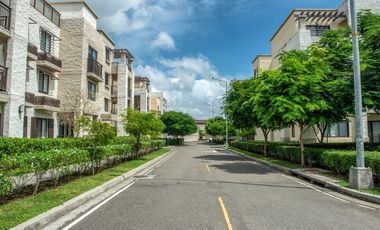 Apartamento en Alquiler Linea Blanca, River Valley, Panamá Pacífico
