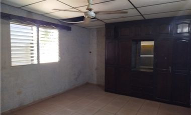 VENTA DE CASA EN LA VILLA DE LOS SANTOS
