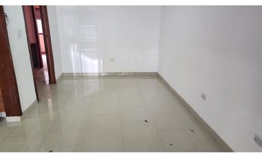 Alquilo Casa 2 dormitorios Barrio Los Paraísos