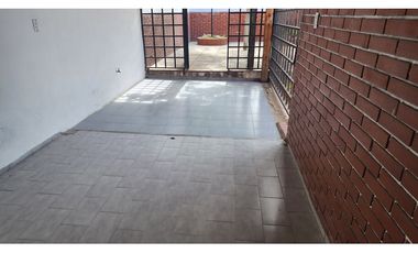 Alquilo Casa 2 dormitorios Barrio Los Paraísos