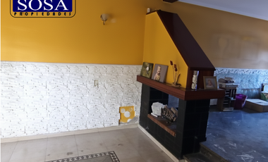 Casa en Gonzalez Catan Centro Calle Derossi (ex Tranway) Nº 565