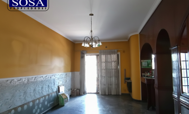 Casa en Gonzalez Catan Centro Calle Derossi (ex Tranway) Nº 565