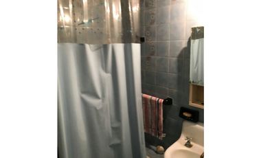 OPORTUNIDAD VENTA 6 AMBIENTES CON PATIO A METROS DE AV MARTNEZ