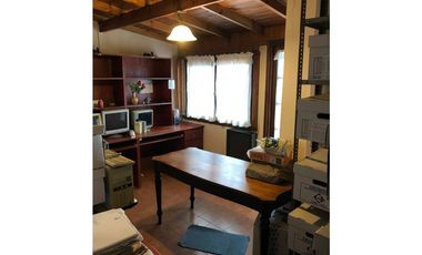 OPORTUNIDAD VENTA 6 AMBIENTES CON PATIO A METROS DE AV MARTNEZ