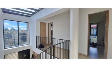 Casa campestre en venta en Conjunto Club House Cota