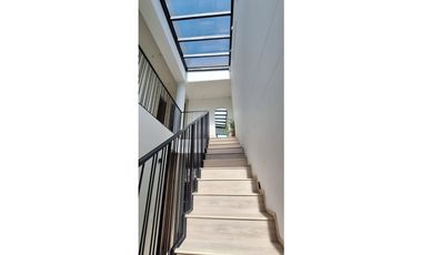 Casa campestre en venta en Conjunto Club House Cota