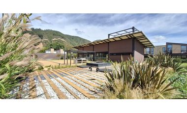 Casa campestre en venta en Conjunto Club House Cota