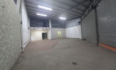 LOCAL LOS CAVAZOS SANTIAGO VENTA