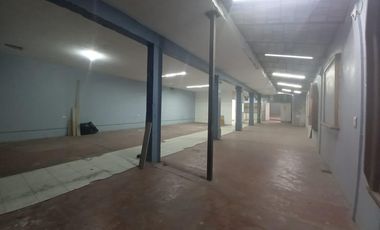 LOCAL LOS CAVAZOS SANTIAGO VENTA