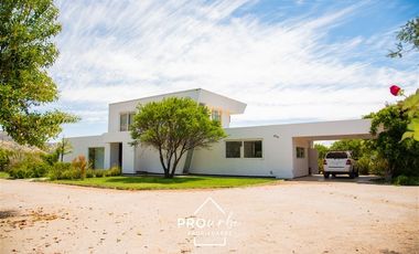 Casa en Venta en Condominio Valle del Principal