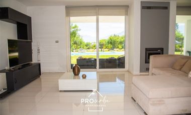 Casa en Venta en Condominio Valle del Principal