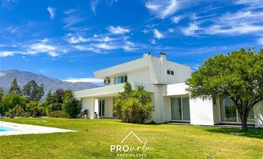 Casa en Venta en Condominio Valle del Principal