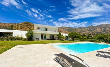 Casa en Venta en Condominio Valle del Principal