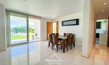 Casa en Venta en Condominio Valle del Principal