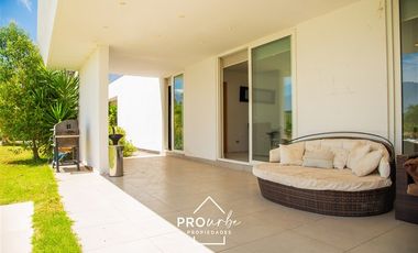 Casa en Venta en Condominio Valle del Principal