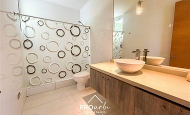 Casa en Venta en Condominio Valle del Principal