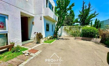 Casa en Arriendo en Valenzuela Puelma