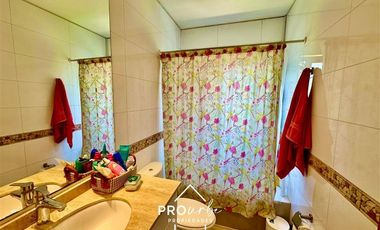 Casa en Arriendo en Valenzuela Puelma