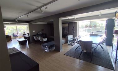 Local Comercial en Arriendo en Alonso de Cordova / Nueva Costanera