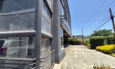 Local Comercial en Arriendo en Alonso de Cordova / Nueva Costanera