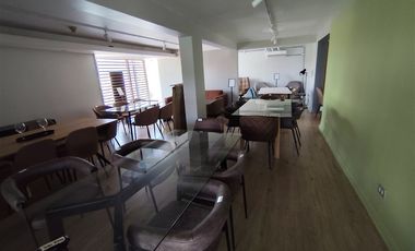 Local Comercial en Arriendo en Alonso de Cordova / Nueva Costanera