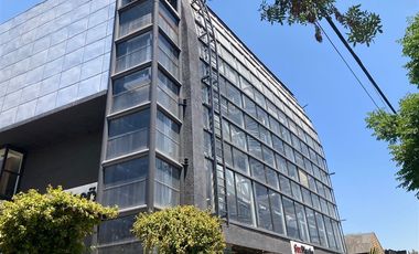 Local Comercial en Arriendo en Alonso de Cordova / Nueva Costanera