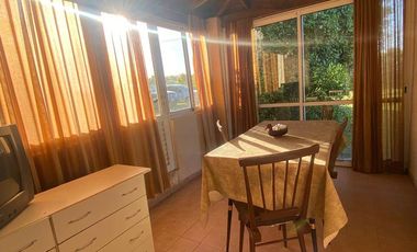 VENTA. Casa 3 ambientes con dependencia y gran parque en MAR DEL SUD
