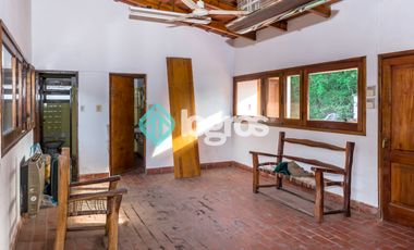 HERMOSA CASA EN VENTA - APTA CREDITO - SAN LORENZO, SALTA
