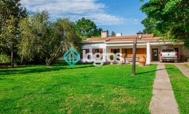 HERMOSA CASA EN VENTA - APTA CREDITO - SAN LORENZO, SALTA
