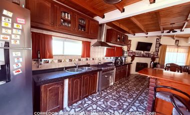 Casa en venta c/ cochera en San Clemente