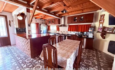 Casa en venta c/ cochera en San Clemente