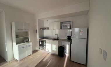 ALQUILER - 2 amb. + cochera - AMOBLADO