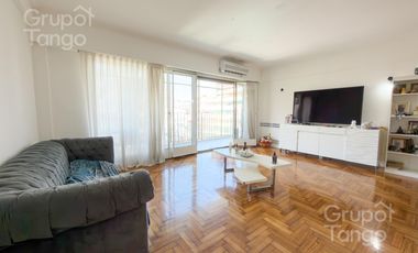 Venta Departamento SEMIPISO Cinco Ambientes Recoleta Balcón Frente APTO CREDITO