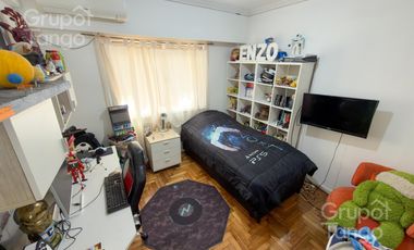Venta Departamento SEMIPISO Cinco Ambientes Recoleta Balcón Frente APTO CREDITO