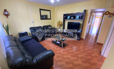 SE VENDE CASA EN POBLACION CHILE